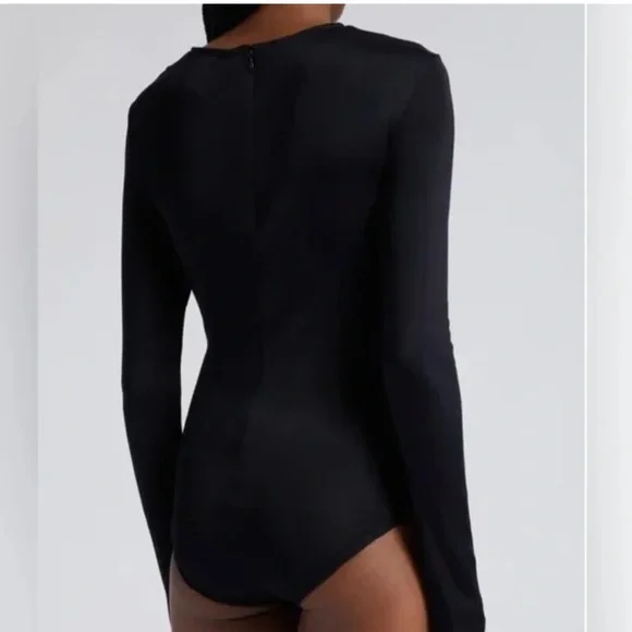 FARM Rio Black Cutout Long Sleeve Bodysuit NWOT Large - Picture 2 of 15